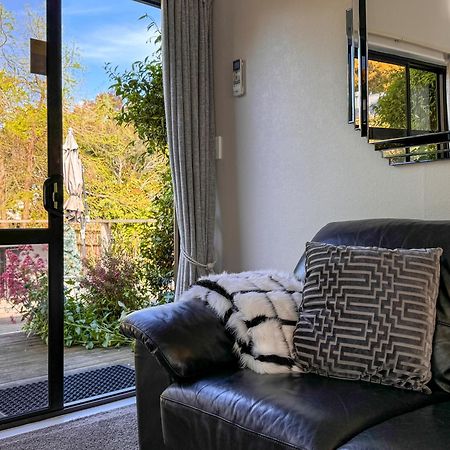 Swan House Bed & Breakfast Martinborough Exterior foto
