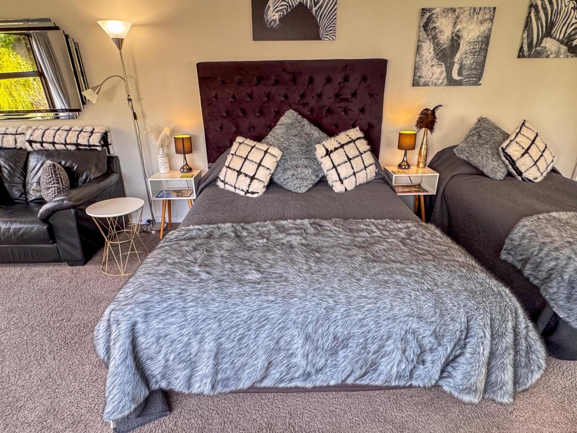Swan House Bed & Breakfast Martinborough Exterior foto